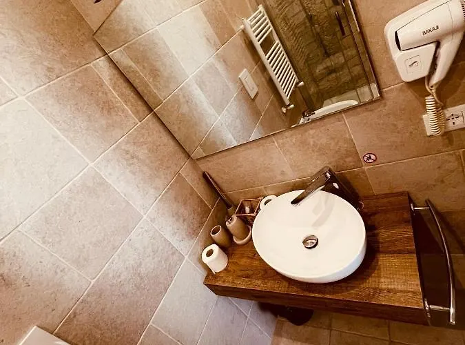 Mimi Maison باري